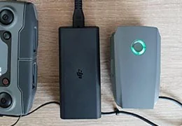 How to charge the DJI Mavic 2 Intelligent Flight Battery?